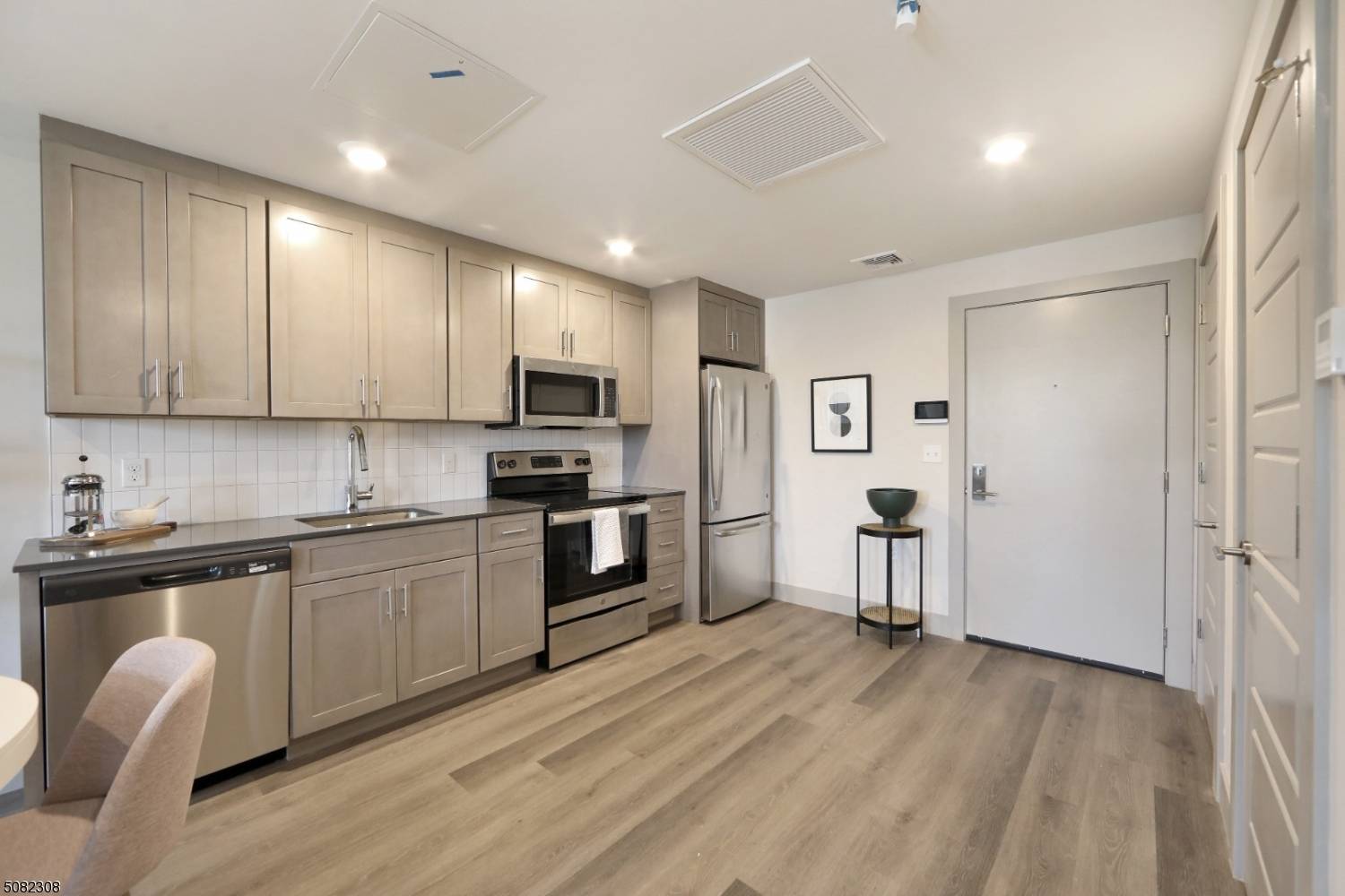 558 Franklin Avenue #310, Belleville Twp., NJ 07109