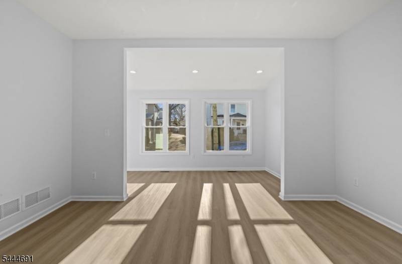 18 Charles St, Bloomfield Twp., NJ 07003