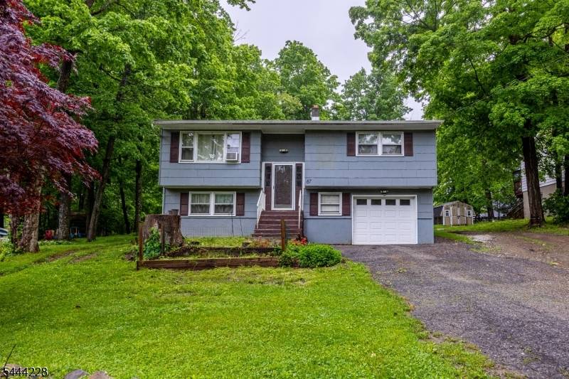 67 Cedar Tree Dr, Vernon Twp., NJ 07422