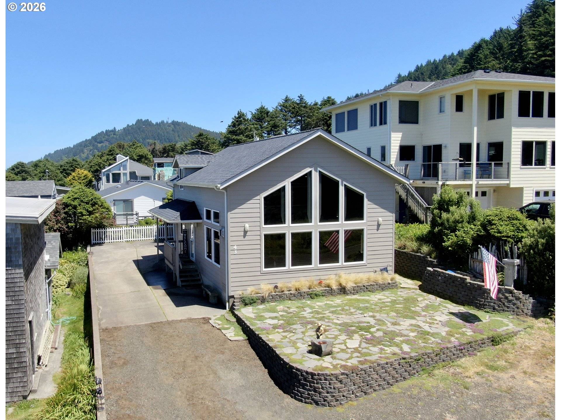 43 WINDY WAY, Yachats, OR 97498