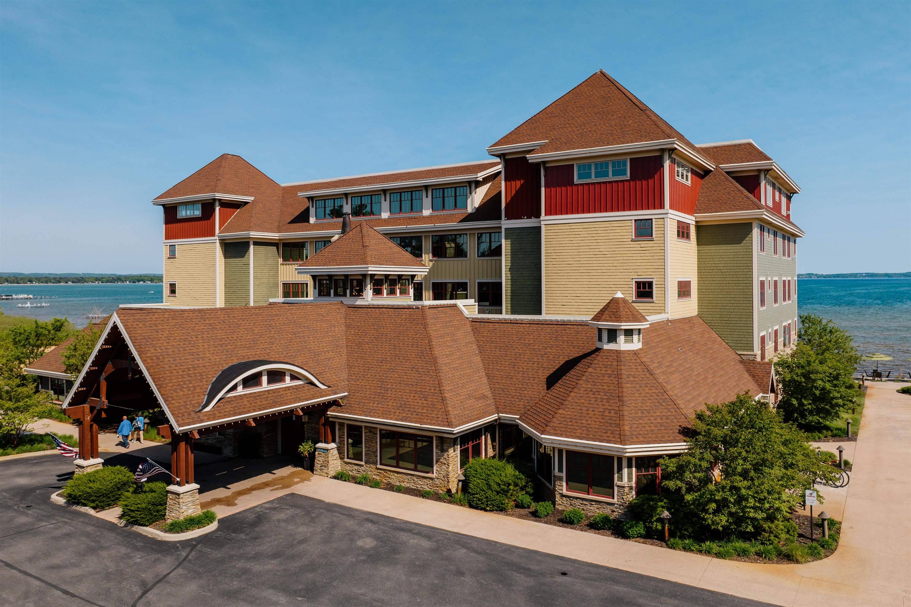 2035 N US-31 N, East Bay Twp, MI 49686