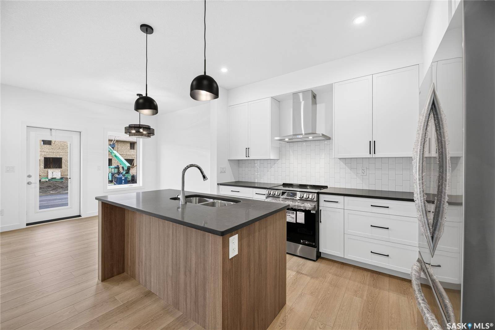 830 Brighton BOULEVARD #8, Saskatoon, SK S7V 2A8