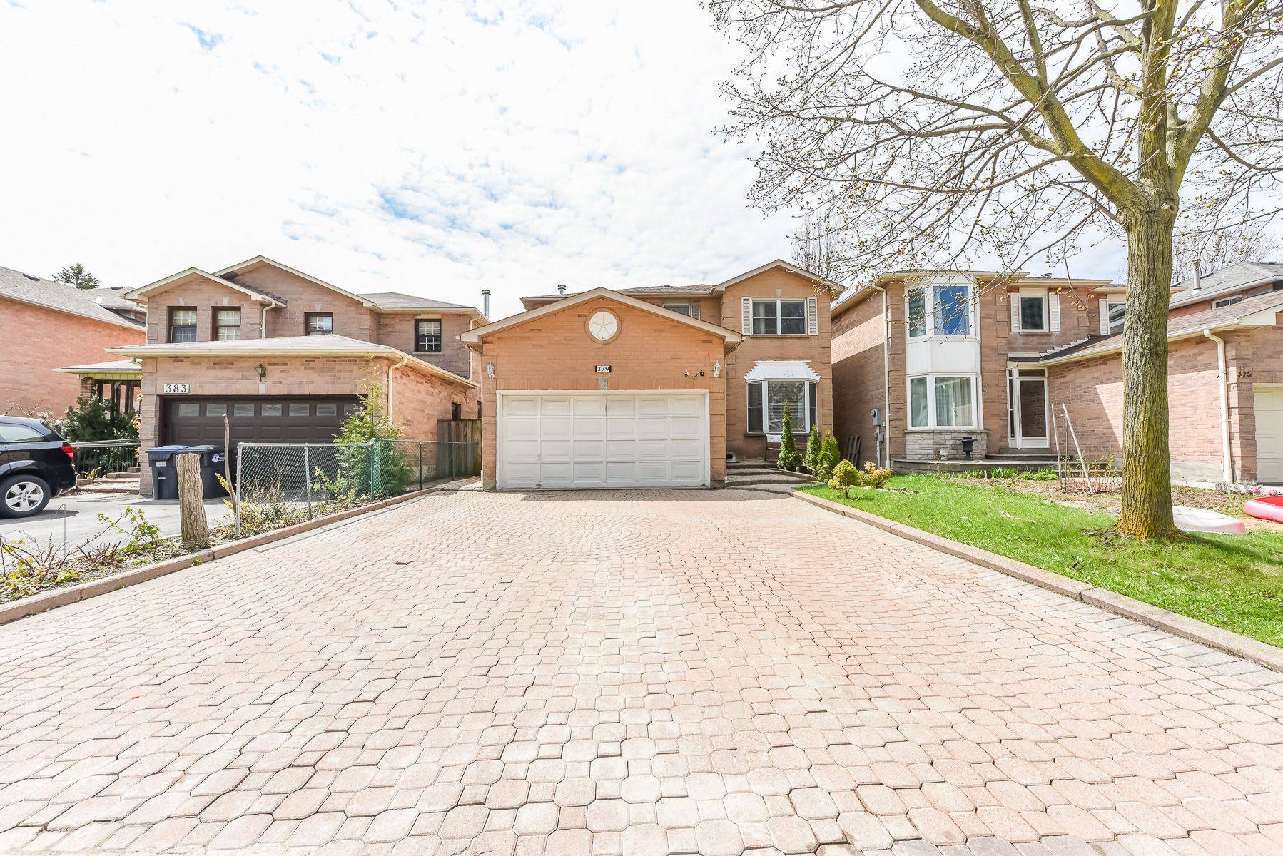 379 Wallenberg CRES, Mississauga, ON L5B 3N1
