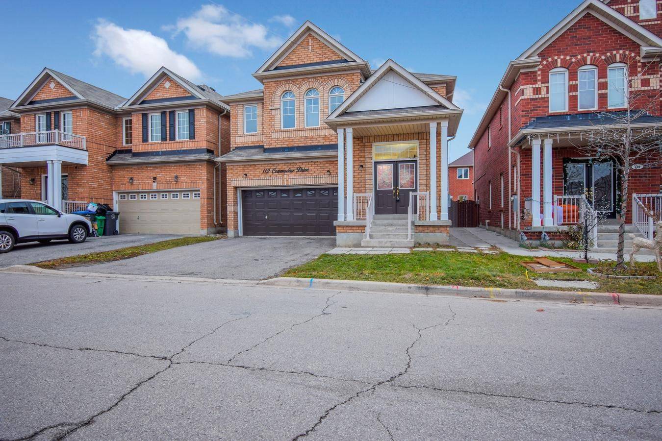 112 Commodore DR, Brampton, ON L6X 0S6