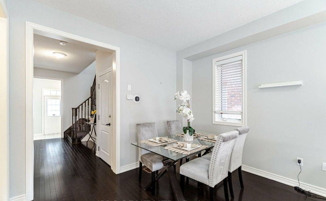 9 Humberstone CRES, Brampton, ON L7A 4C3