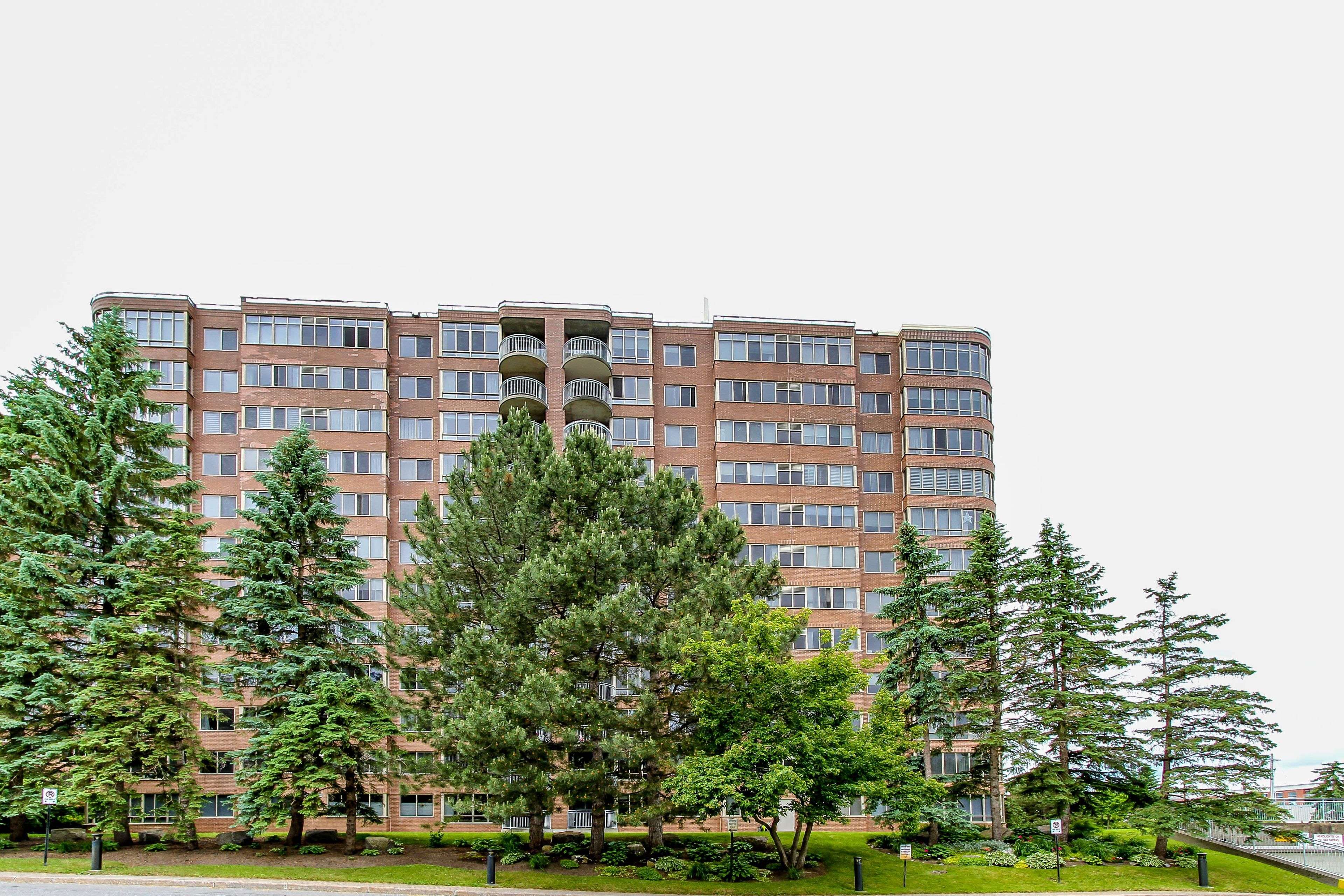 100 Grant Carman DR N #809, Cityview - Parkwoods Hills - Rideau Shore, ON K2E 8B8