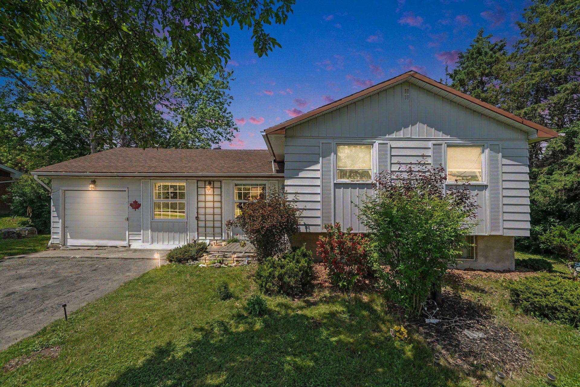7865 Lawrence ST, Greely - Metcalfe - Osgoode - Vernon And Area, ON K0A 3J0