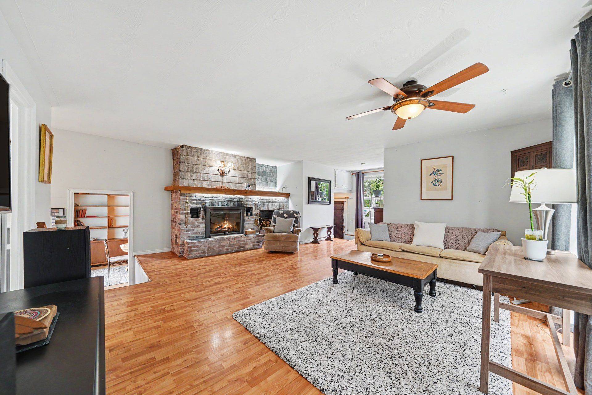 7865 Lawrence ST, Greely - Metcalfe - Osgoode - Vernon And Area, ON K0A 3J0