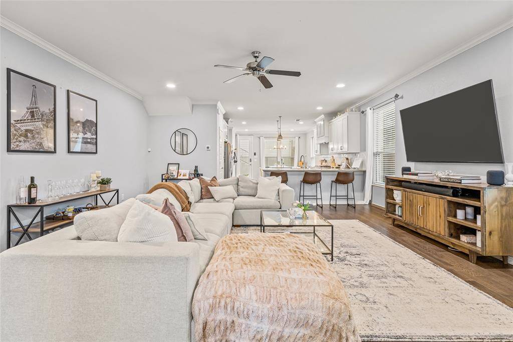 3711 Byers Avenue, Fort Worth, TX 76107