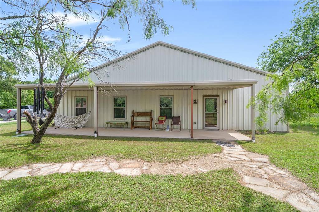 2871 Fm 751, Wills Point, TX 75169