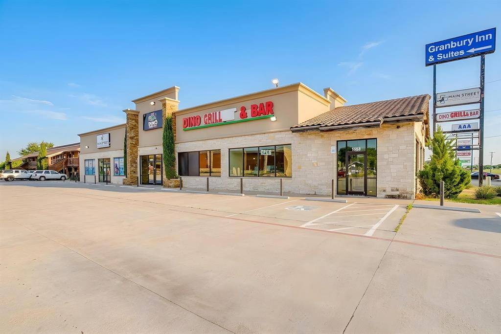 1333 N Plaza Drive #100, Granbury, TX 76048