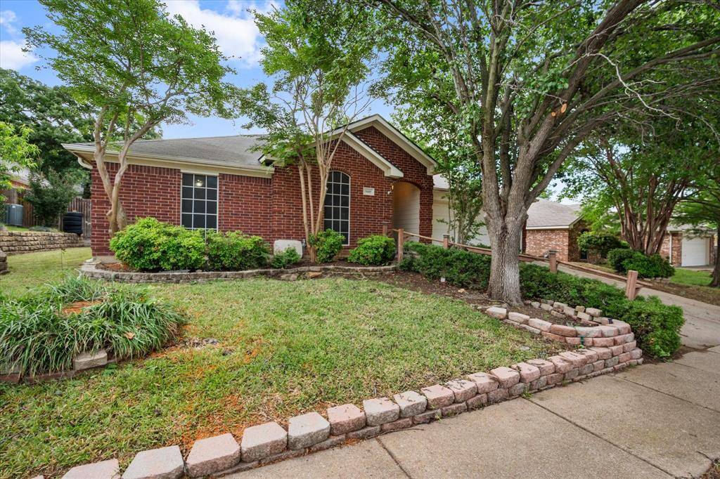 5605 Lasso Road, Arlington, TX 76017