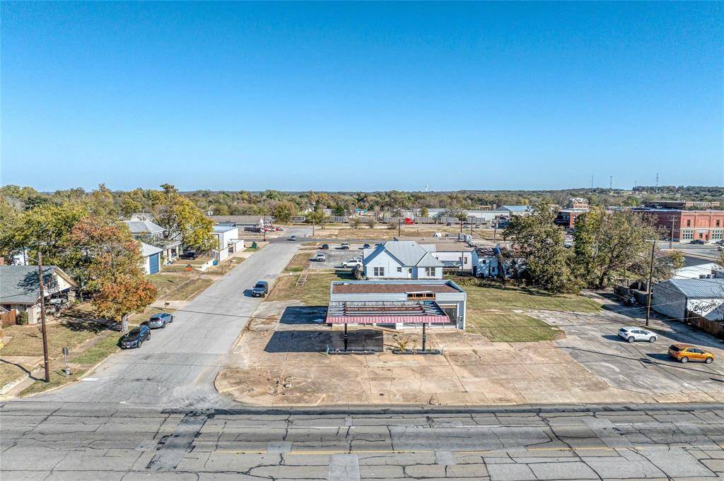 212 N Austin Avenue, Denison, TX 75020