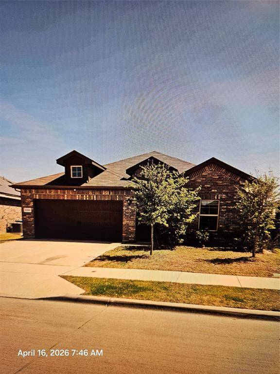 9308 Red Brush Trail, Fort Worth, TX 76131