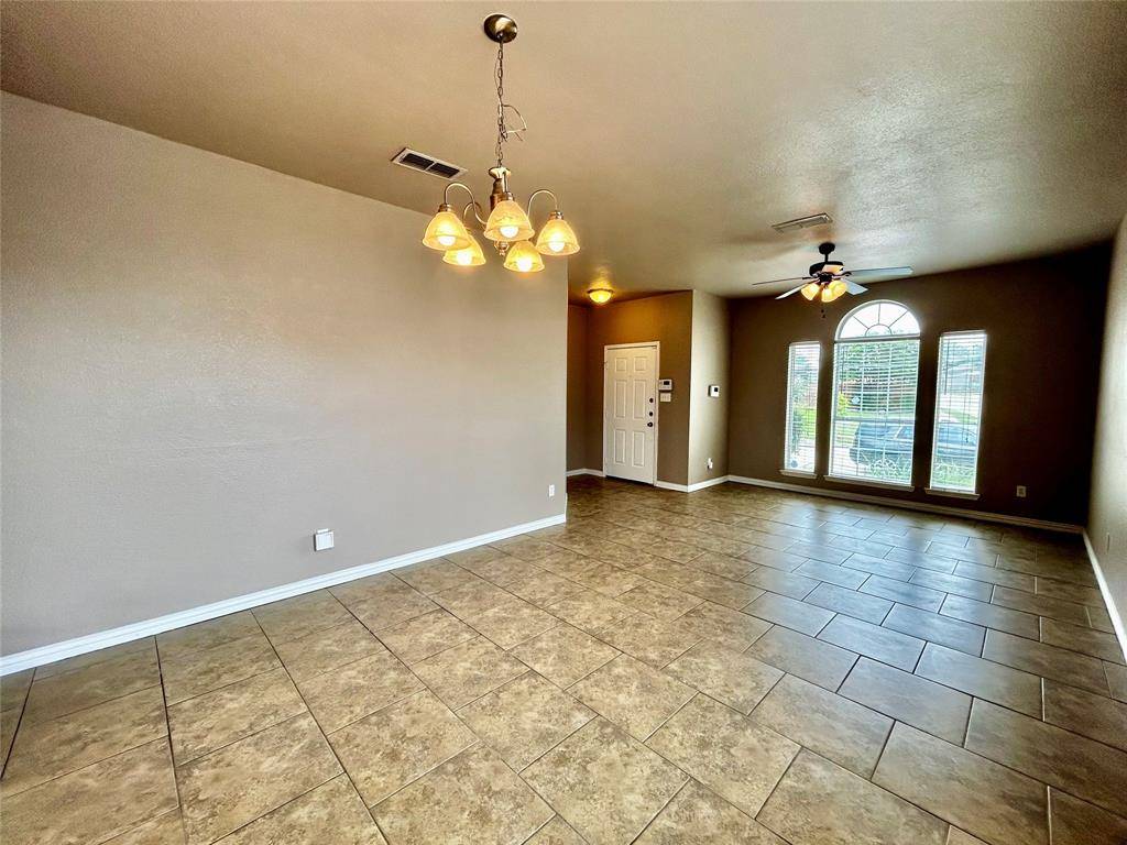 8640 Rainy Lake Drive, Fort Worth, TX 76244