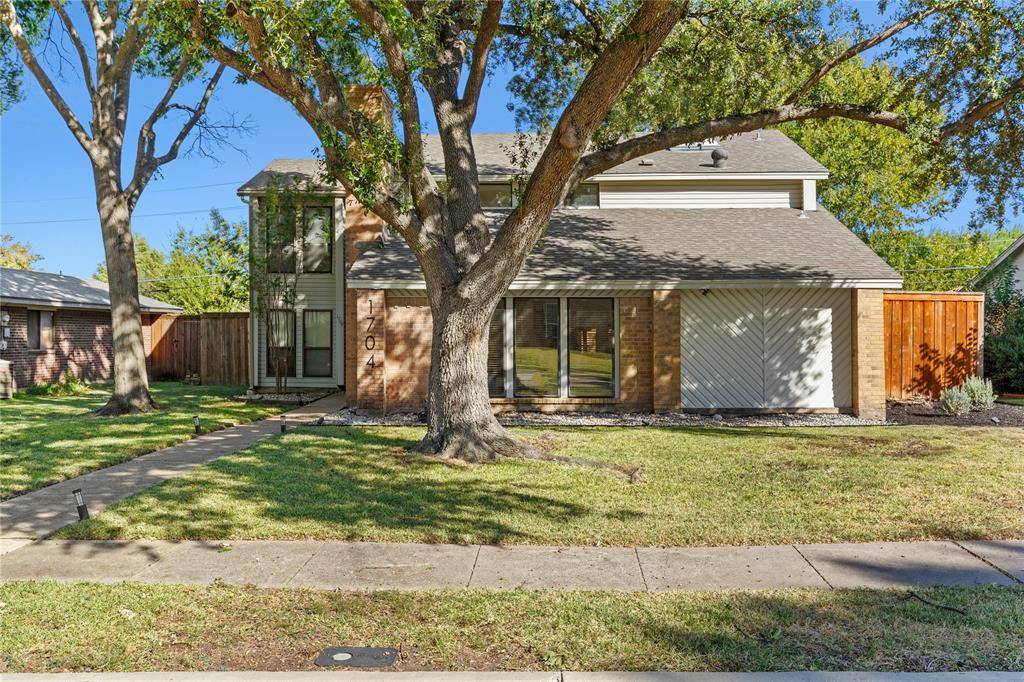 1704 Elk Grove Drive, Richardson, TX 75081