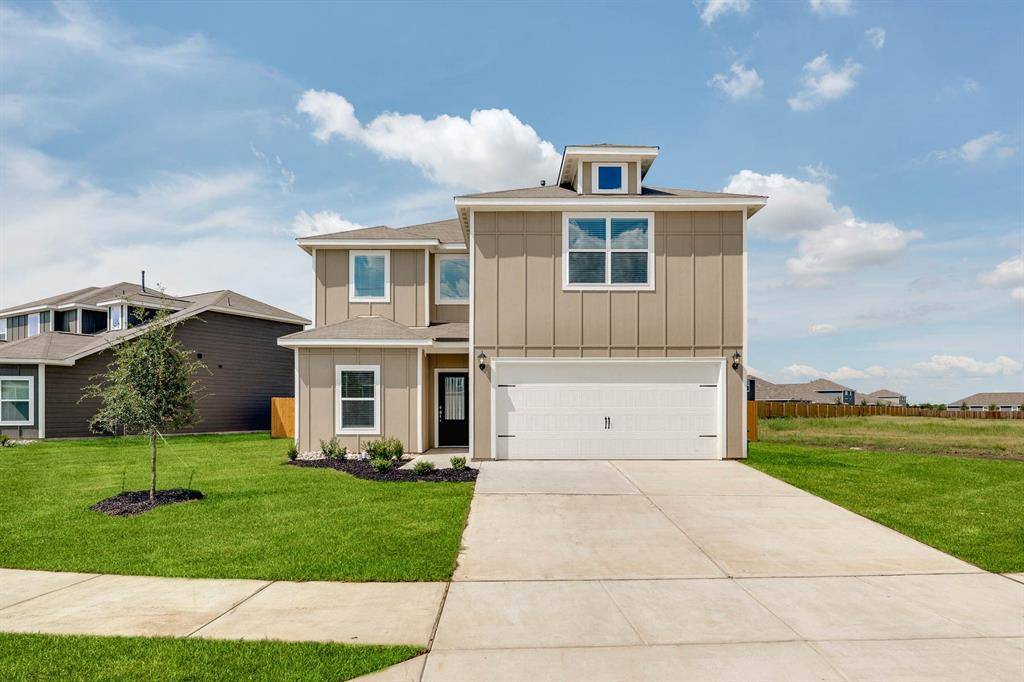 9676 Stranton Drive, Fort Worth, TX 76140