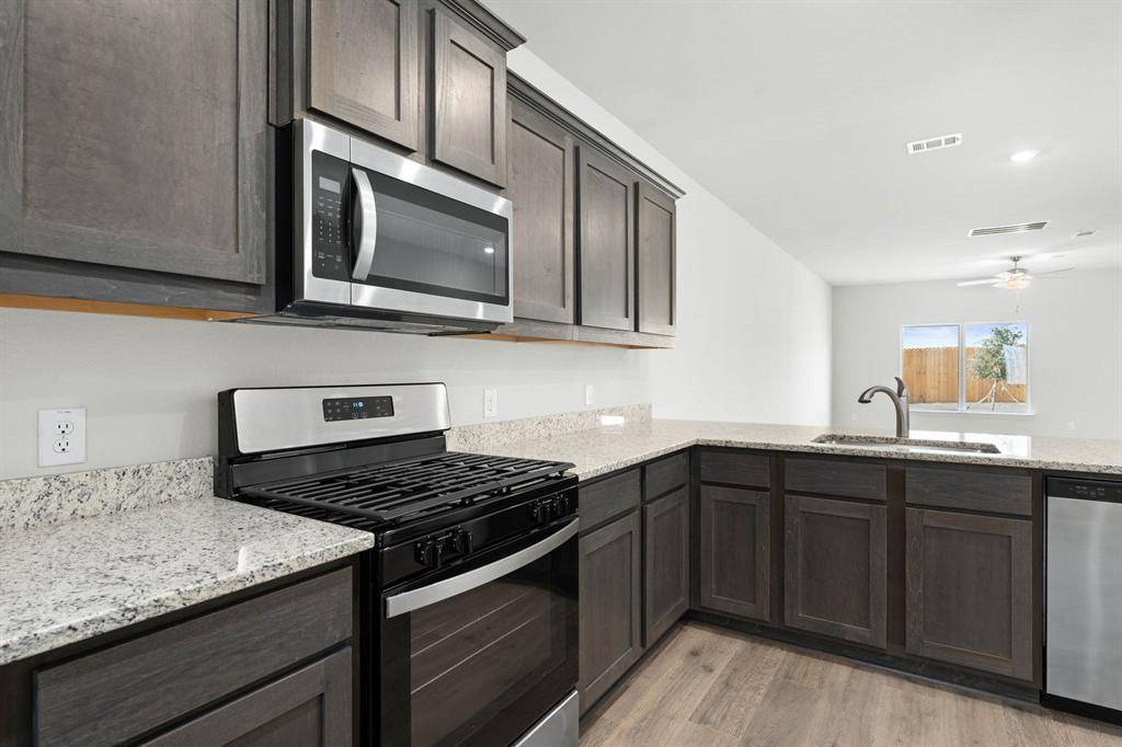 9676 Stranton Drive, Fort Worth, TX 76140