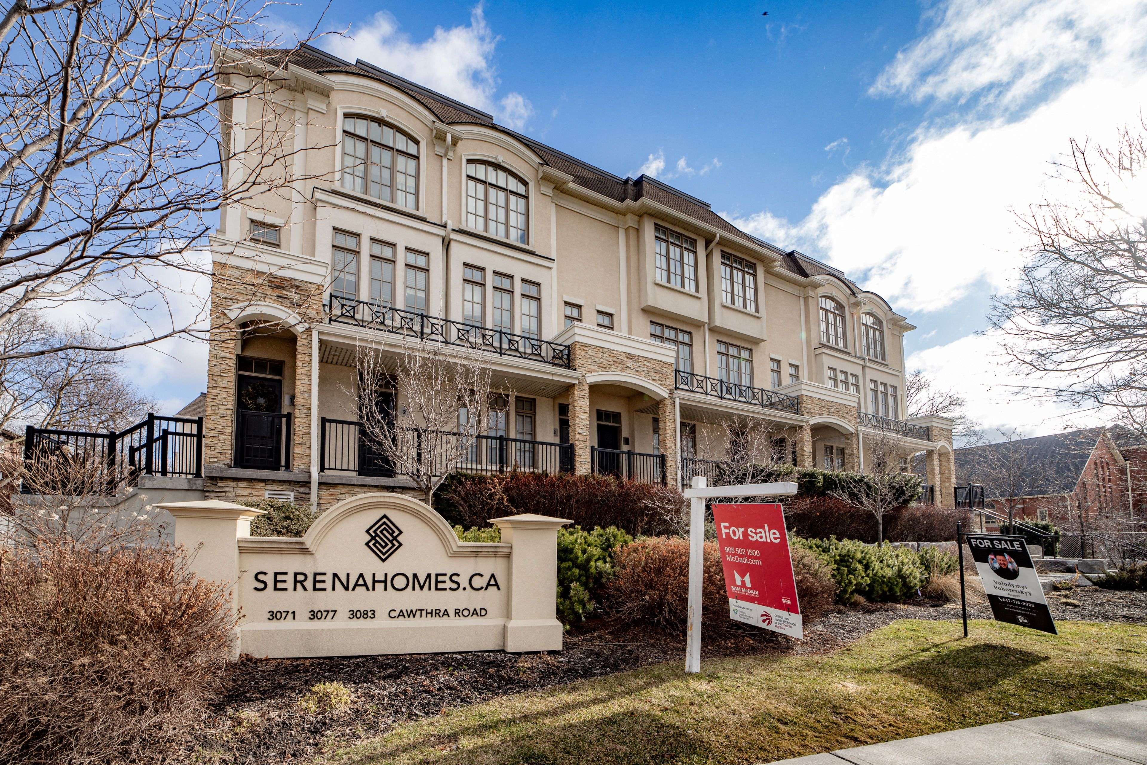 3071 Cawthra RD #5, Mississauga, ON L5A 2X4
