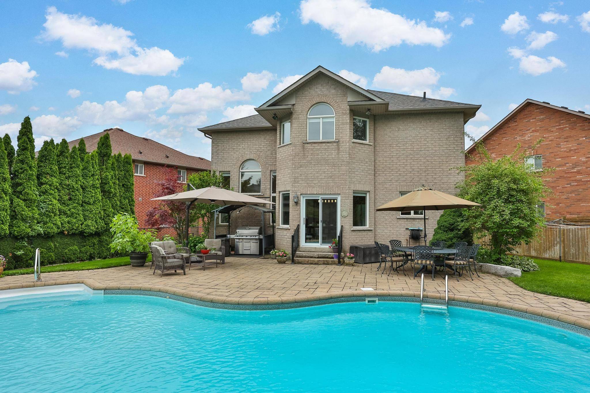 2275 Whitecliffe WAY, Oakville, ON L6M 4W3