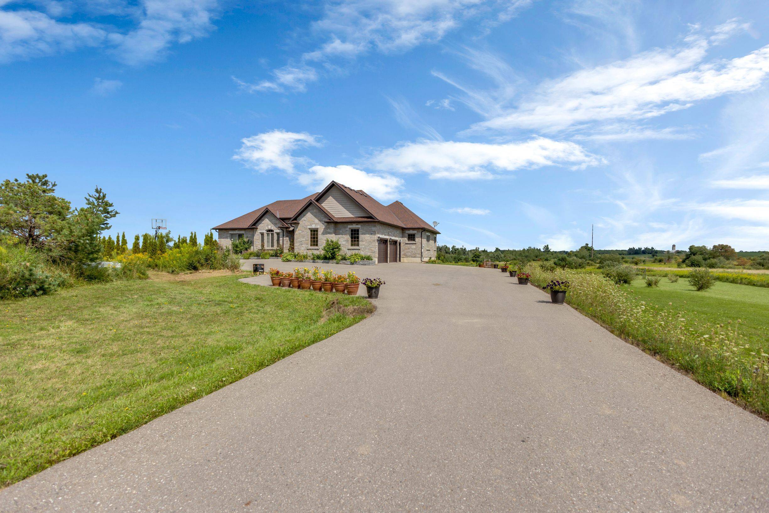 475501 County RD #11, Amaranth, ON L9V 1L1