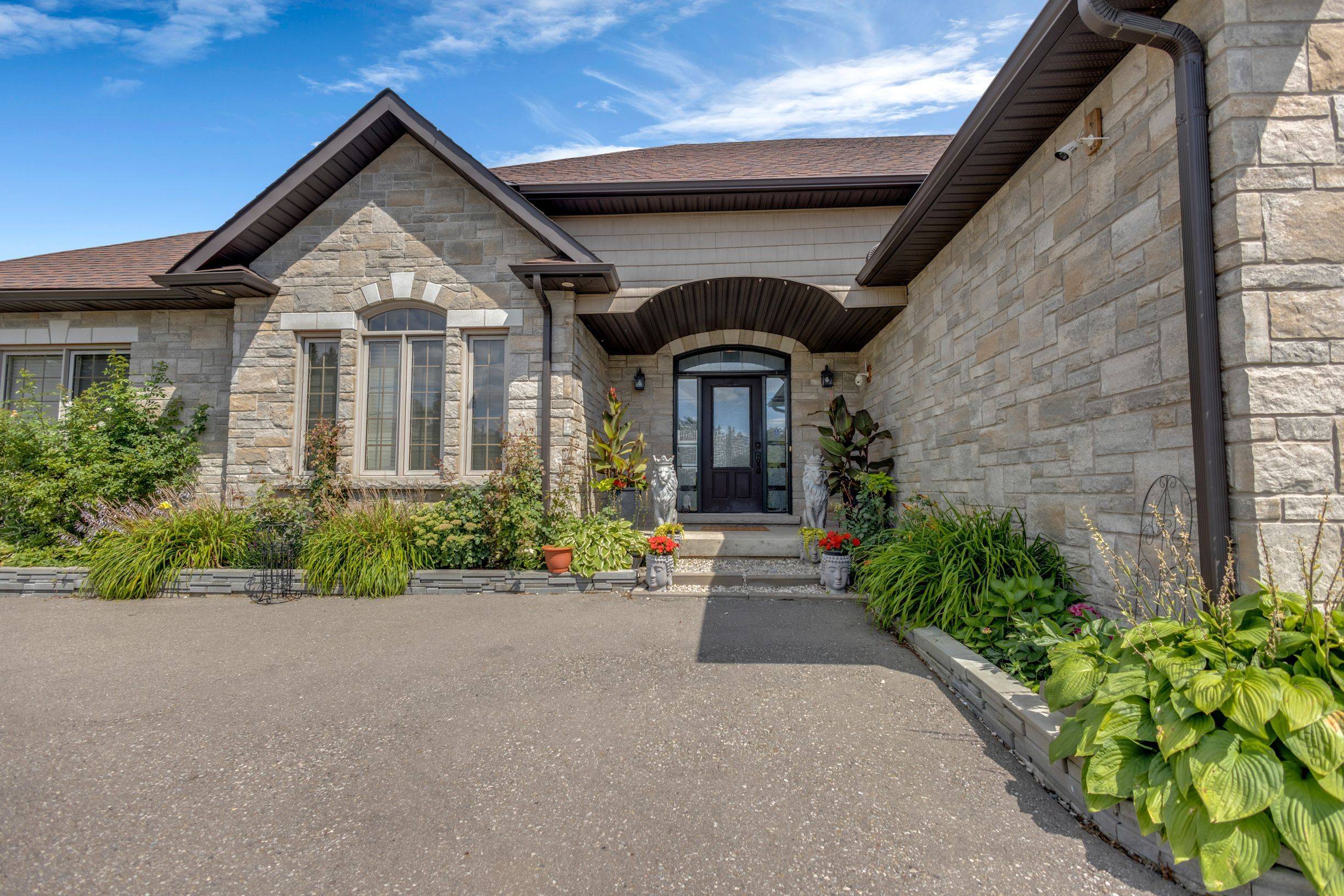 475501 County RD #11, Amaranth, ON L9V 1L1