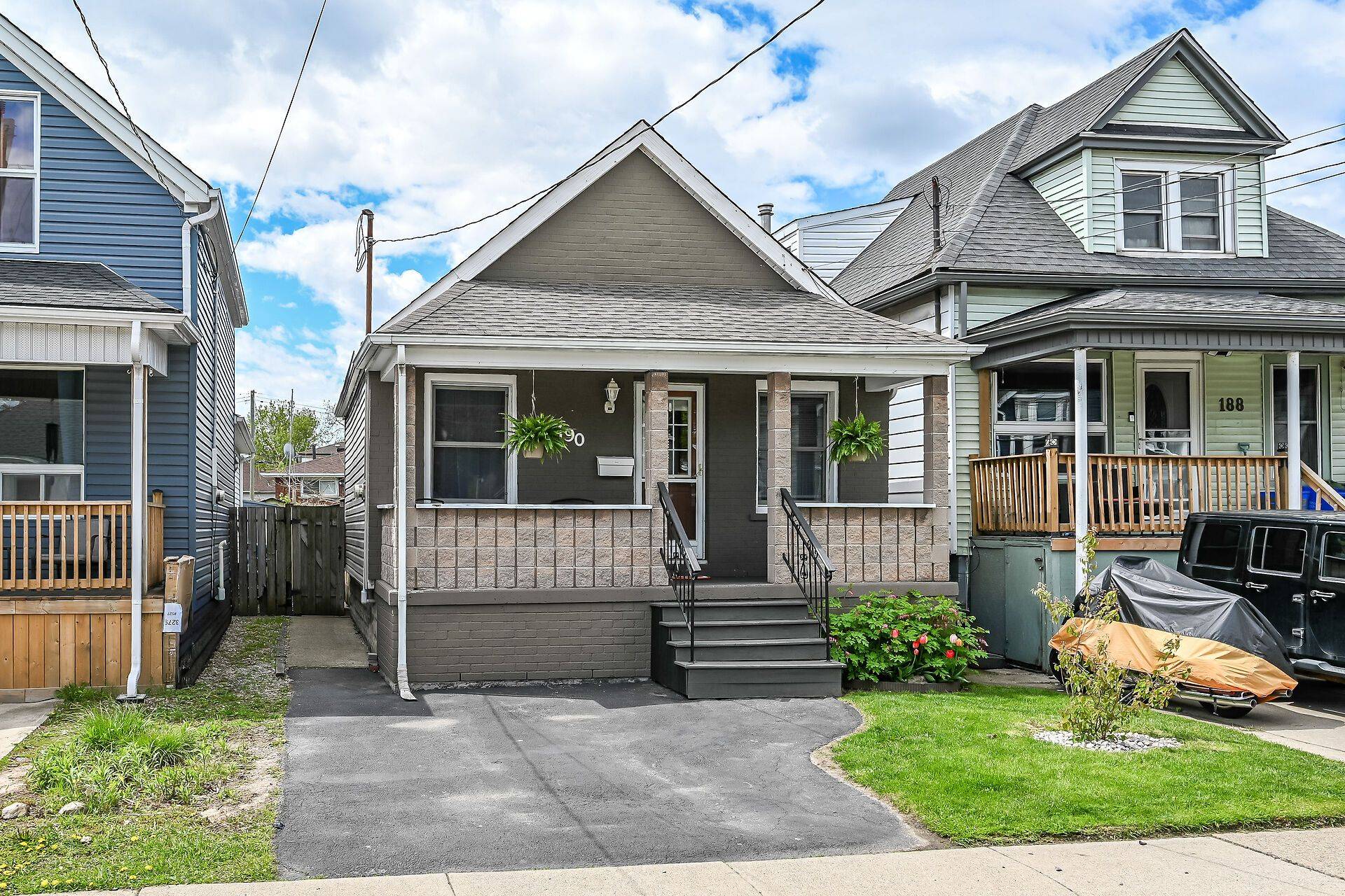 190 Campbell AVE, Hamilton, ON L8H 2G3