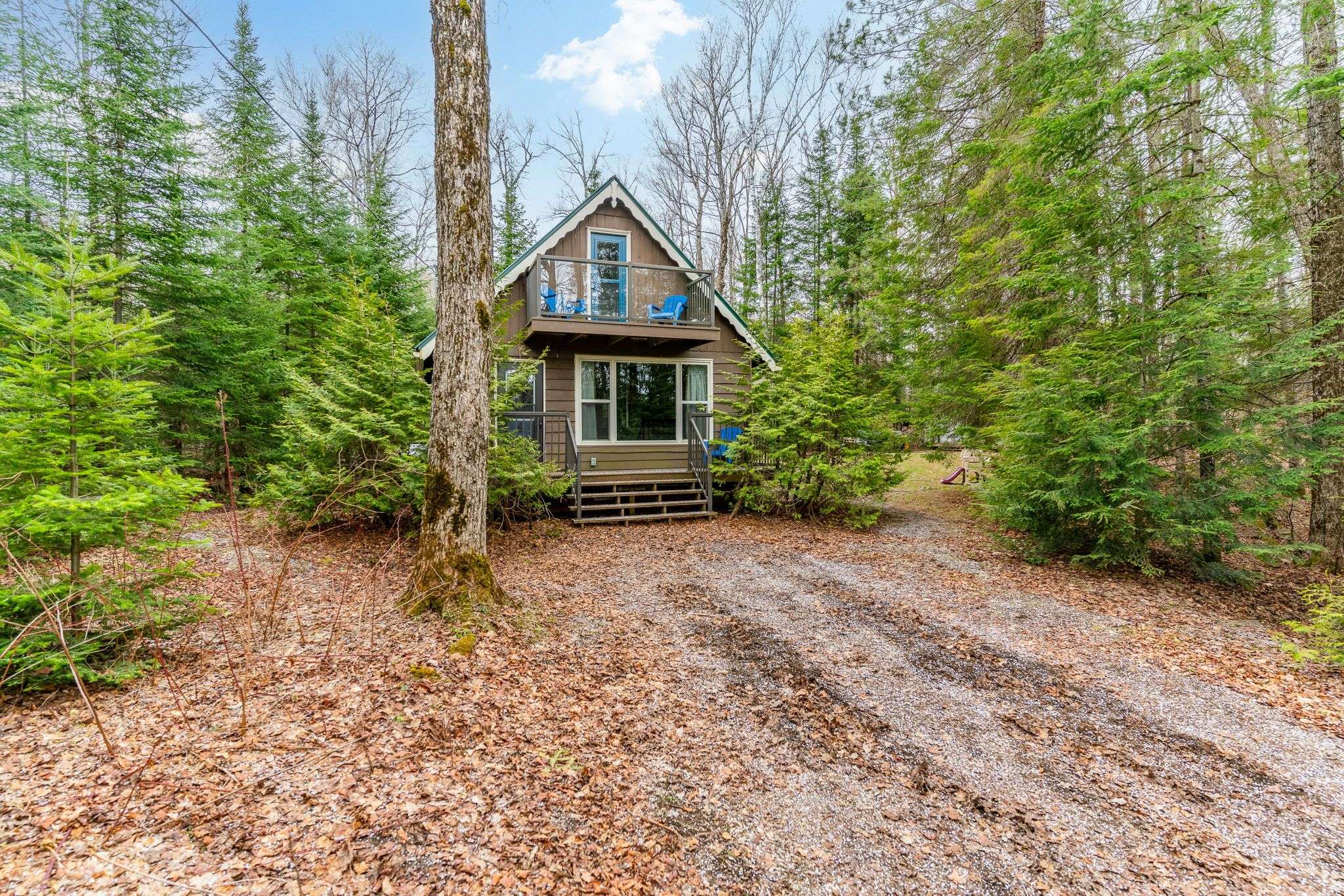 2041 Glamor Lake RD, Highlands East, ON K0M 1R0