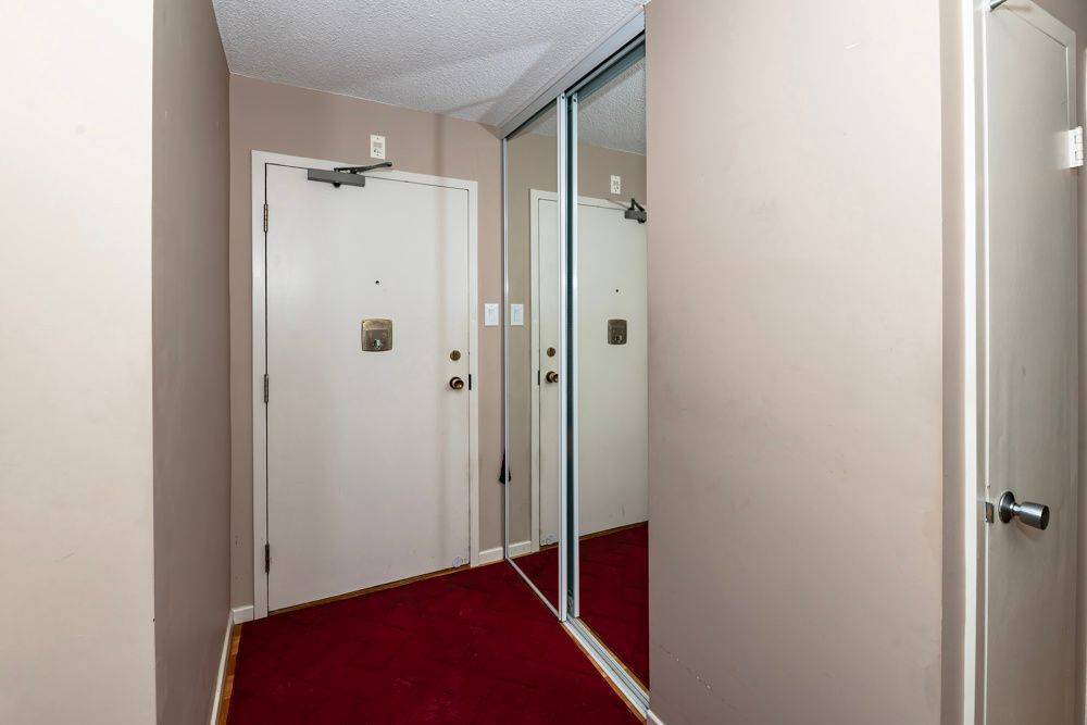 2951 Riverside DR #502, Billings Bridge - Riverside Park And Area, ON K1V 8W6