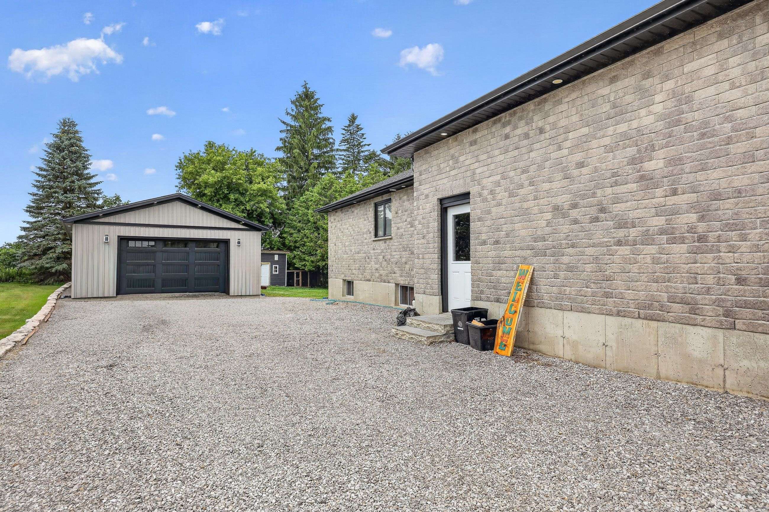 520 Fairground RD W, Norfolk, ON N0E 1G0