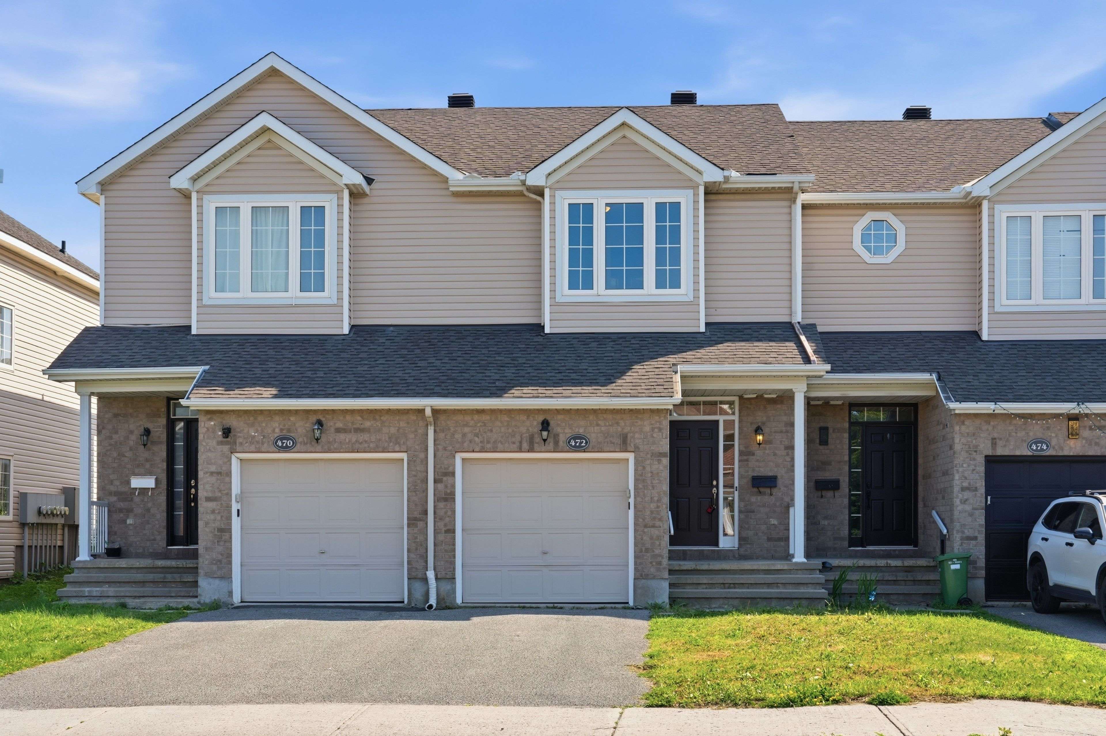 472 Claridge DR, Barrhaven, ON K2J 5H6