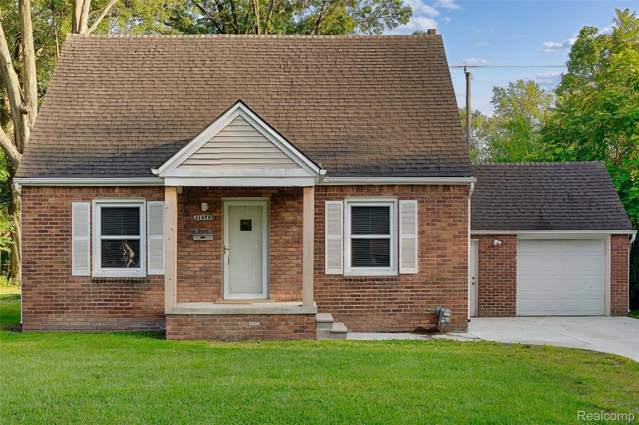 31979 Kathryn ST, Garden City, MI 48135