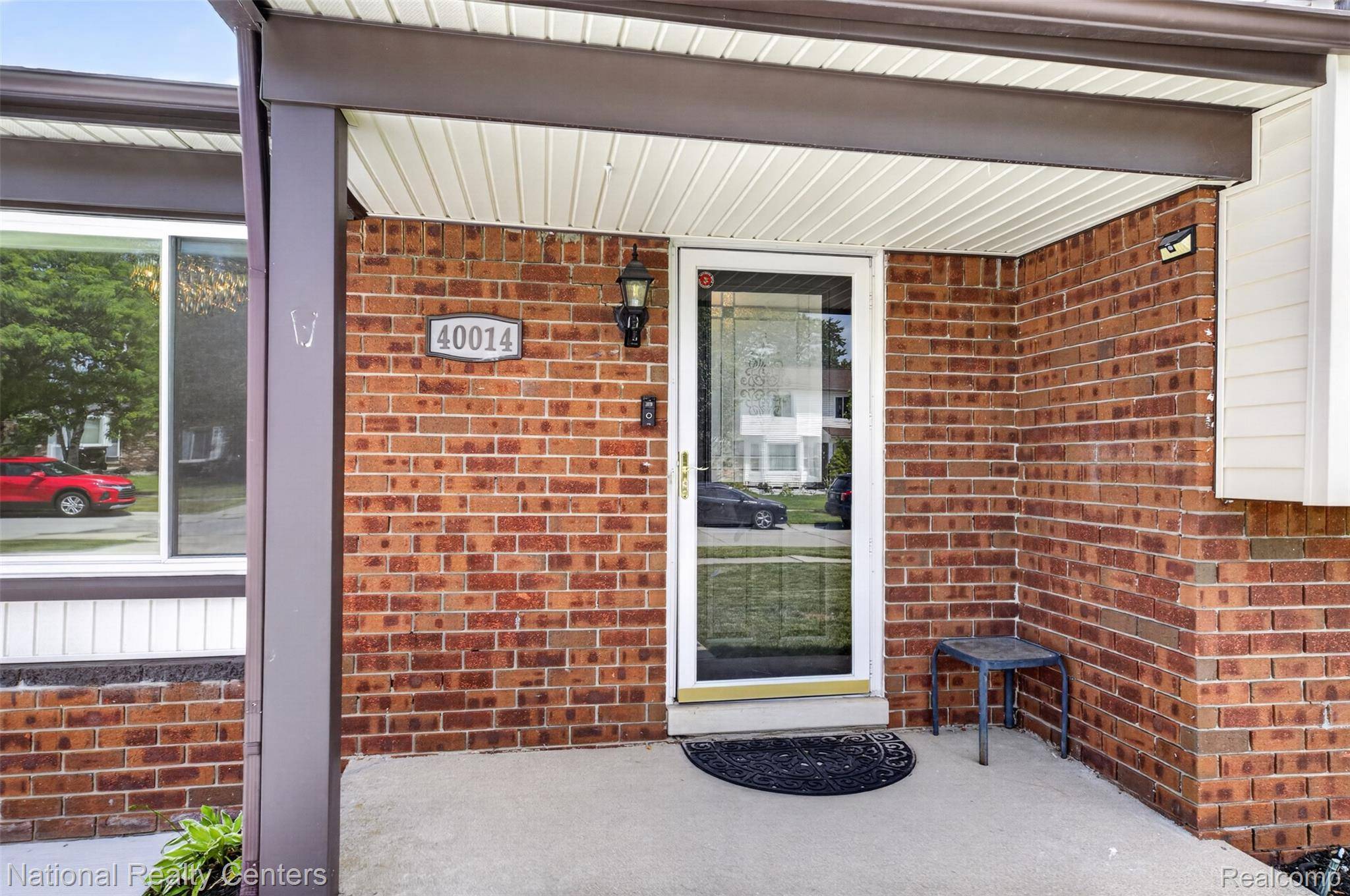 40014 Eagle DR, Sterling Heights, MI 48310