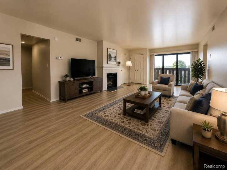 1315 S MAPLE RD #305, Ann Arbor, MI 48103