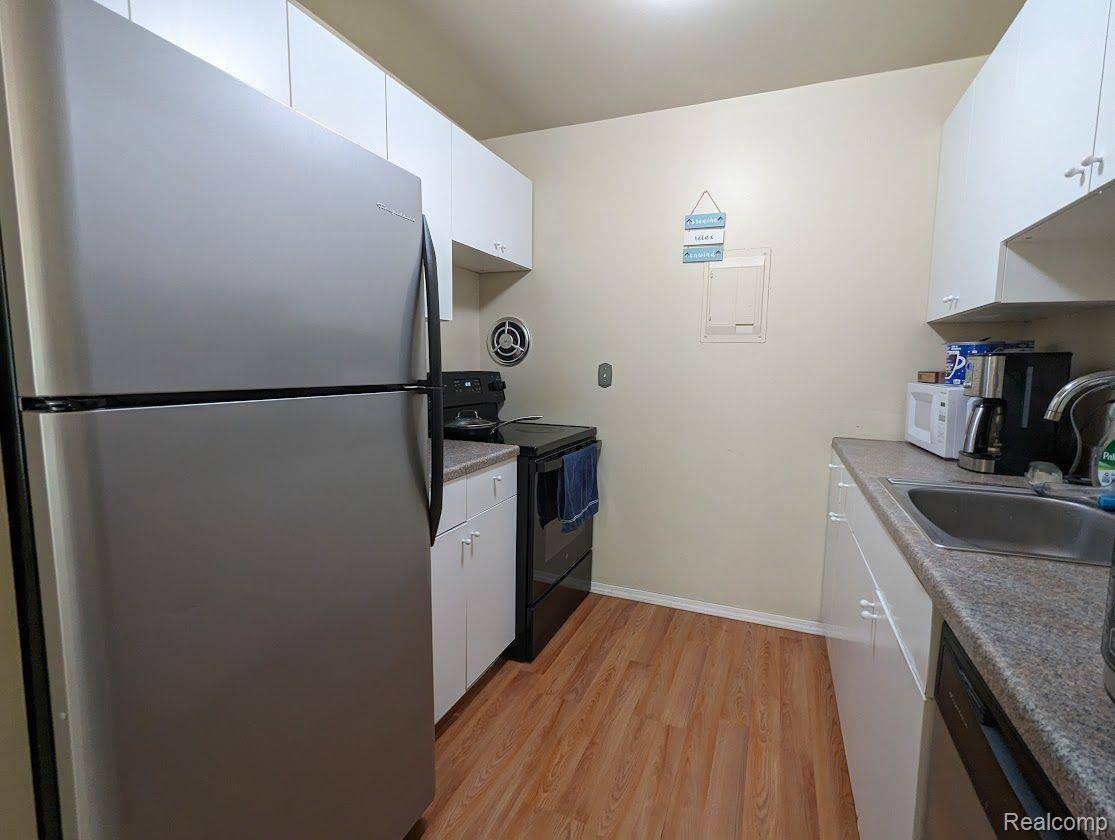 1315 S MAPLE RD #305, Ann Arbor, MI 48103