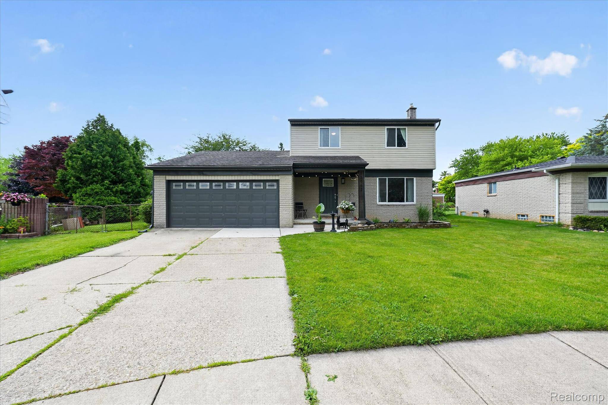 53962 Kirk CT, New Baltimore, MI 48047