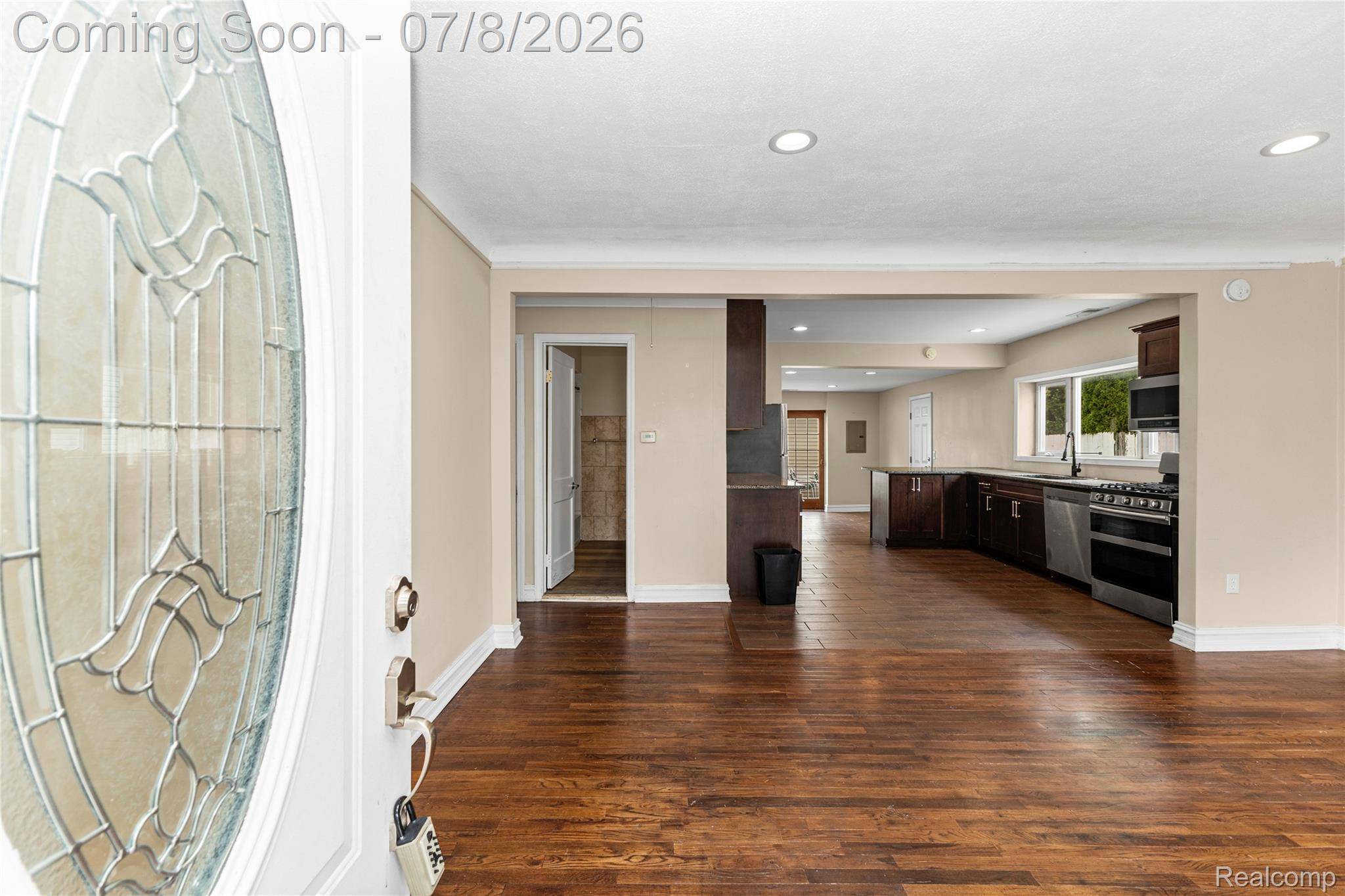 23137 E 13 mile RD, St. Clair Shores, MI 48082