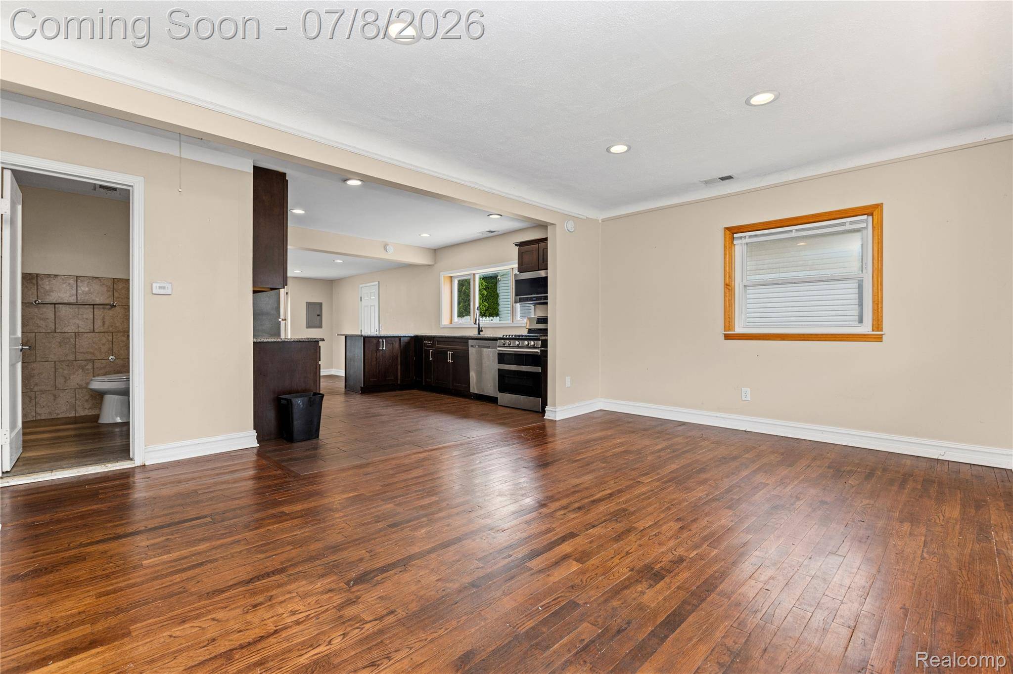 23137 E 13 mile RD, St. Clair Shores, MI 48082