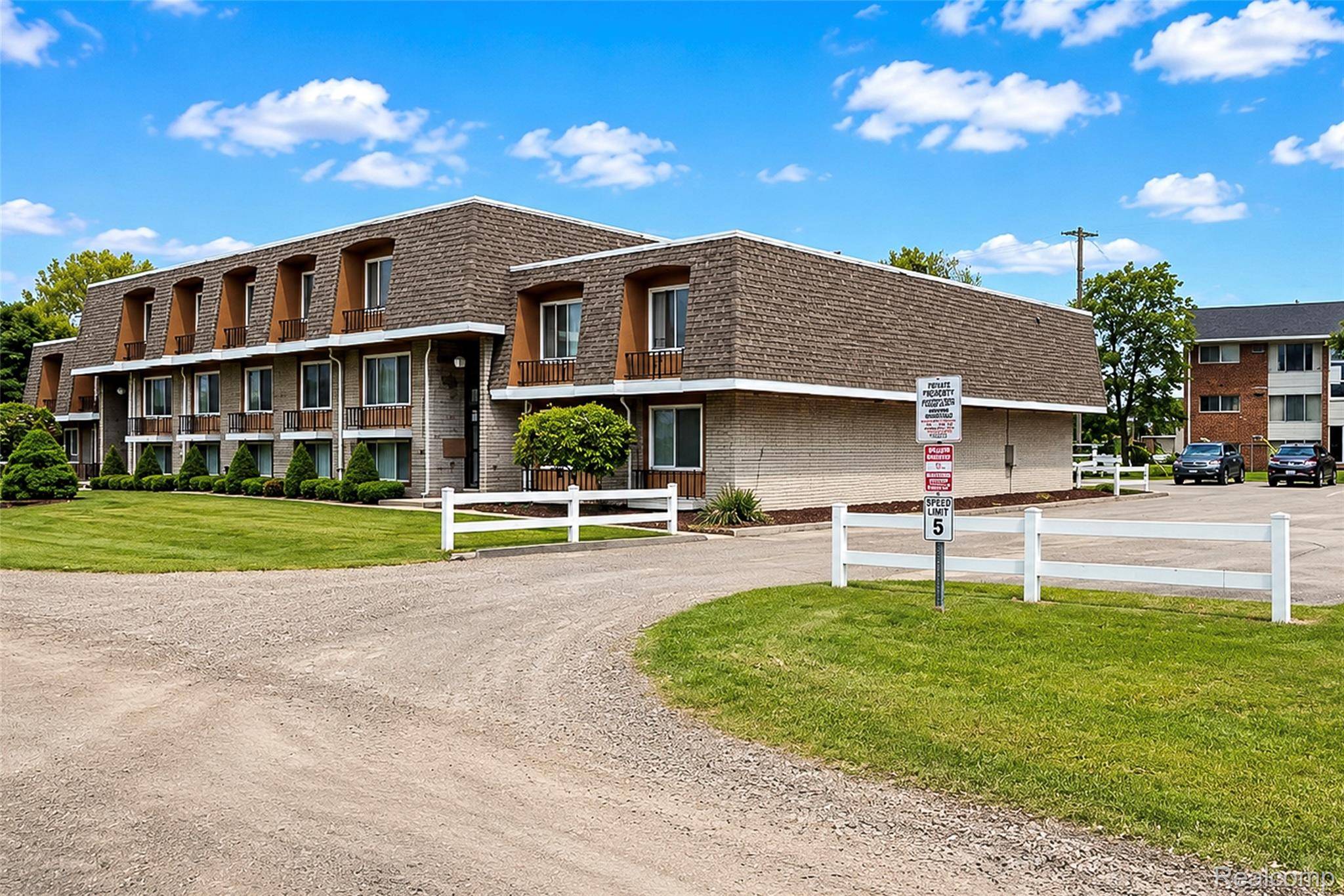 35281 Lewis ST #20, Westland, MI 48185