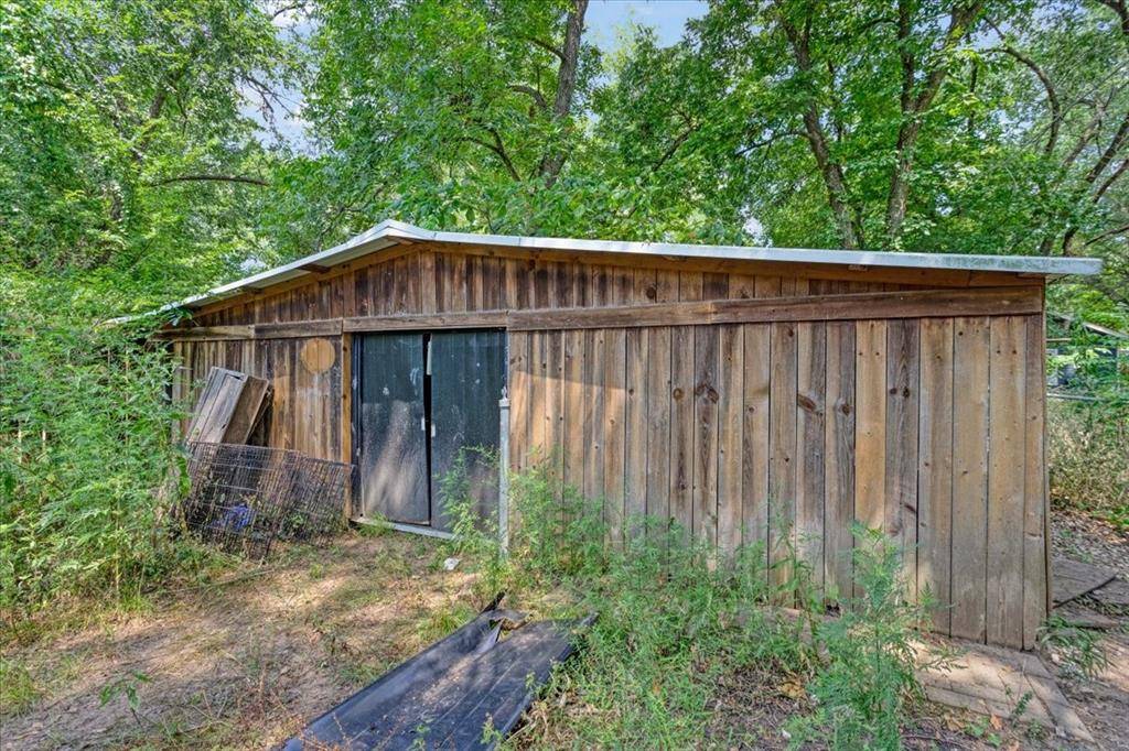 203 19th Street SE, Paris, TX 75460