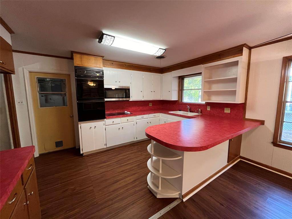 817 E Holly Lane, Mexia, TX 76667