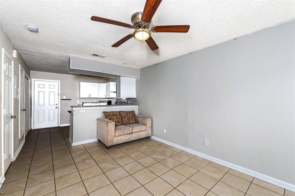 4917 Miller Avenue, Fort Worth, TX 76119