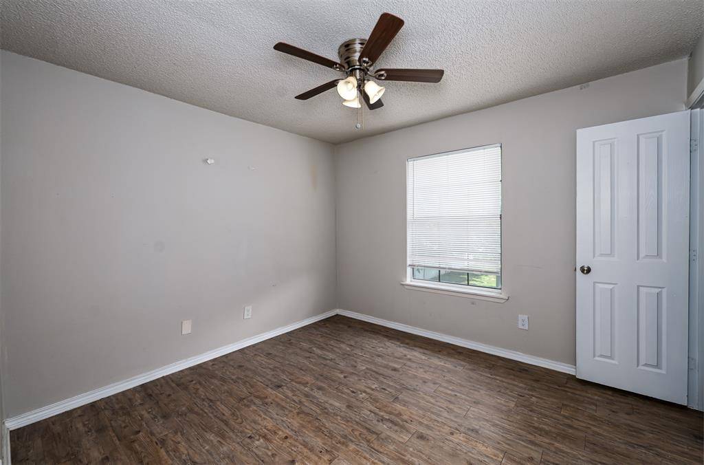 4917 Miller Avenue, Fort Worth, TX 76119