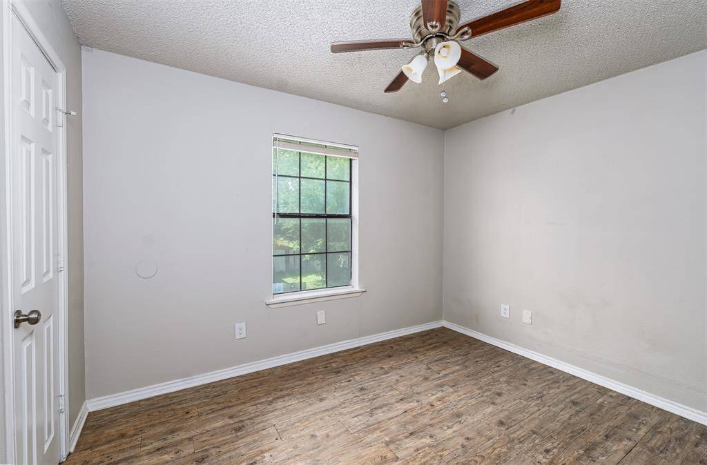 4917 Miller Avenue, Fort Worth, TX 76119