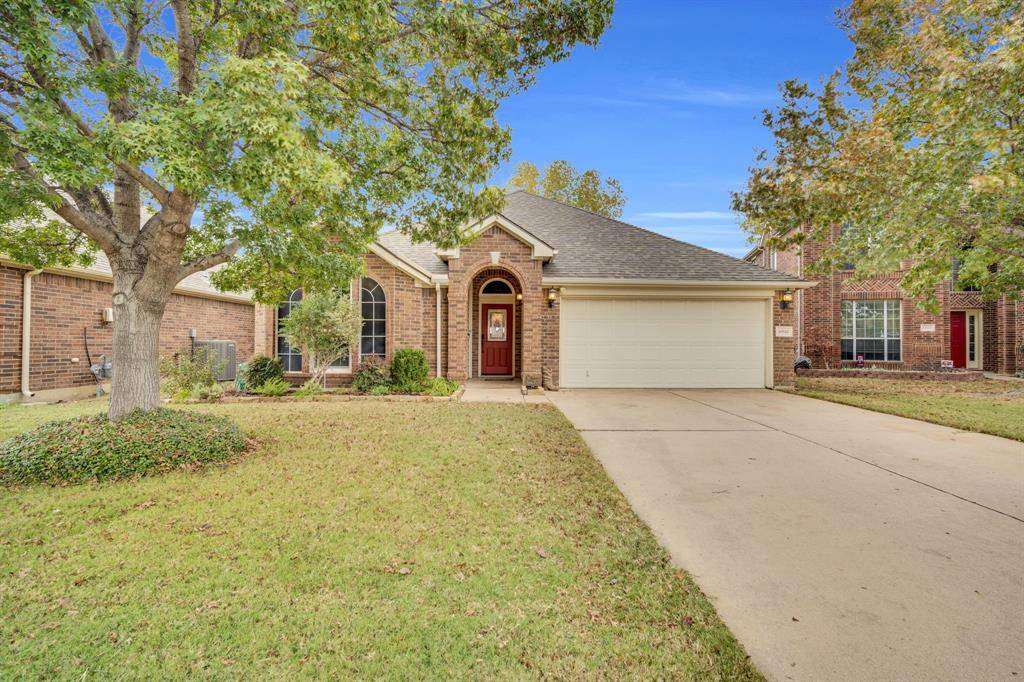 10620 DONNIS Drive, Fort Worth, TX 76244