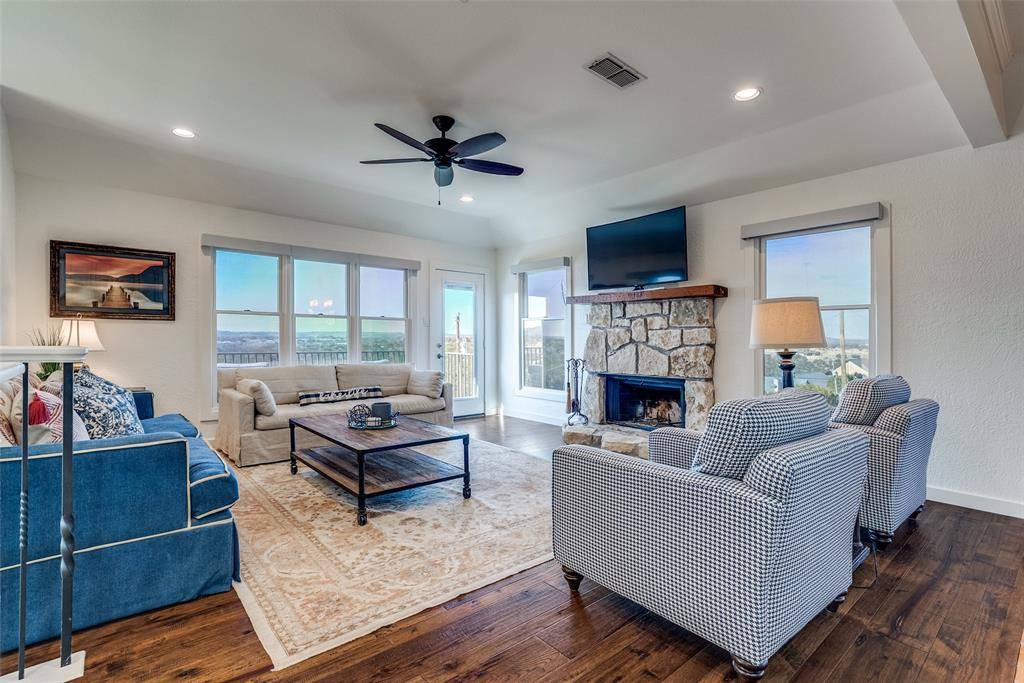 150 Bel Air Loop, Graford, TX 76449
