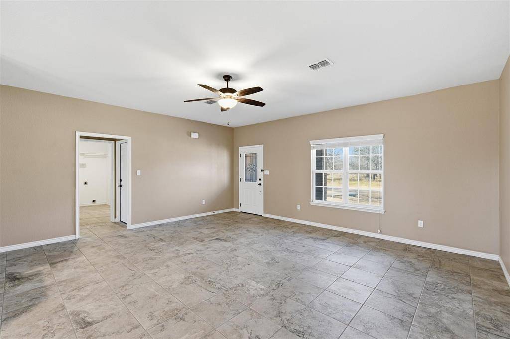37 Buckskin Loop, Morgans Point Resort, TX 76513