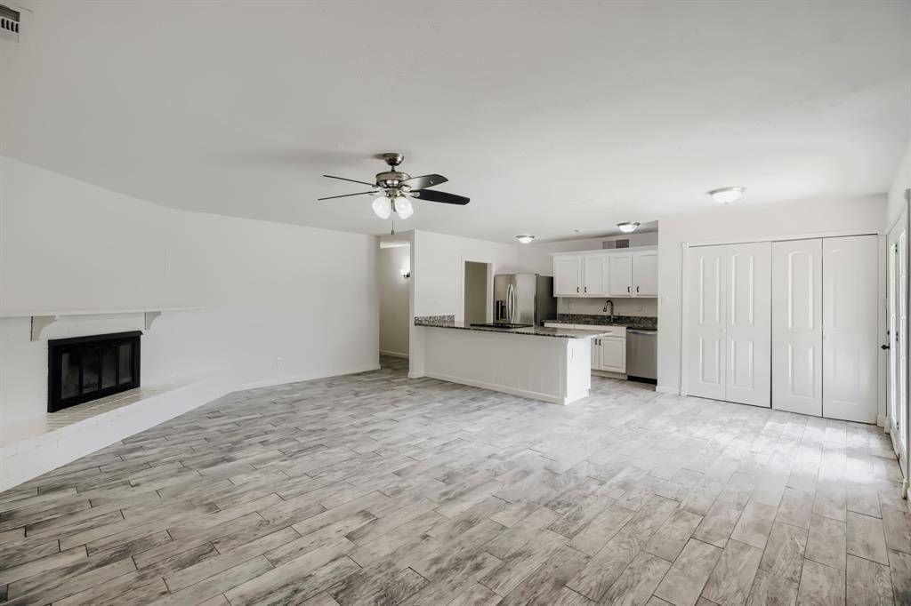 804 Netherland Drive, Arlington, TX 76017