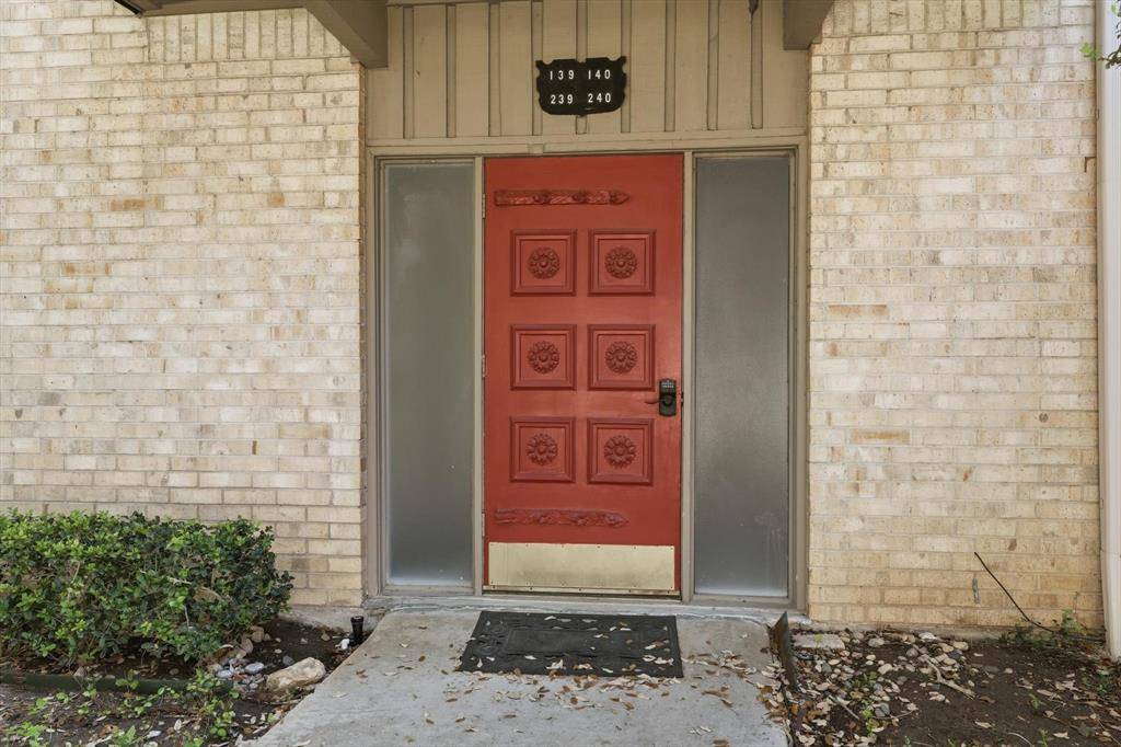 4320 Bellaire Drive S #240W, Fort Worth, TX 76109