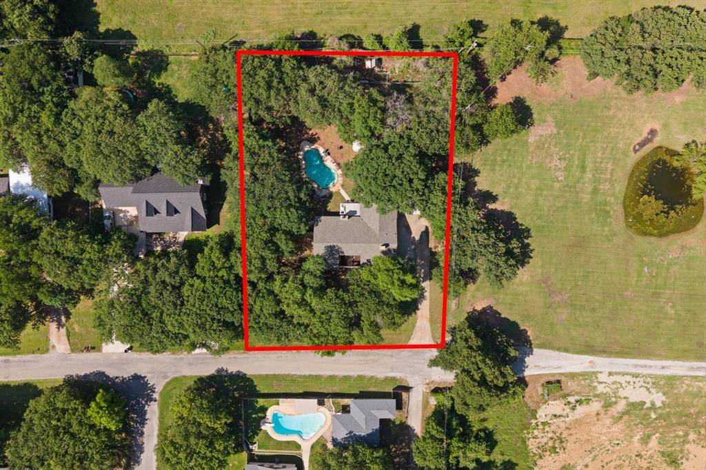2005 Meadow Drive, Crowley, TX 76036